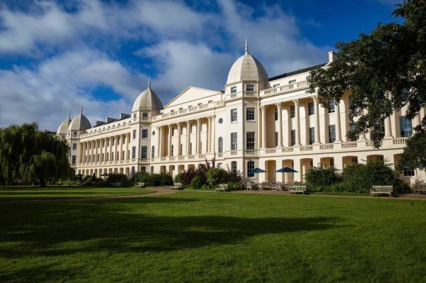 工信部：推动国家产业投资基金和相关金融机构加大对重点新赛道园区优质企业和项目的支持力度