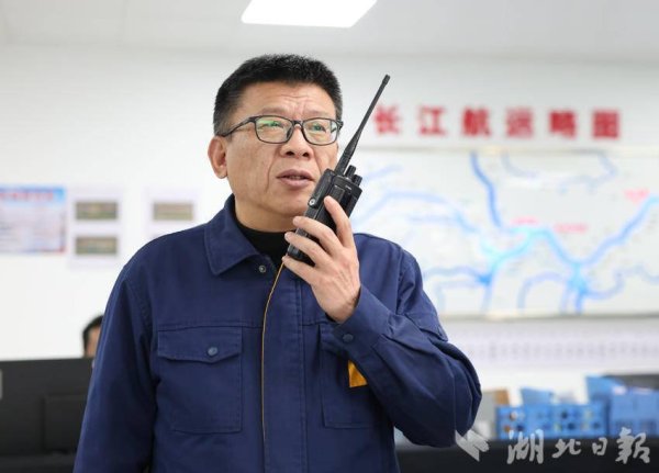 吞吐量接近翻番  阳逻港“长”成国际大港