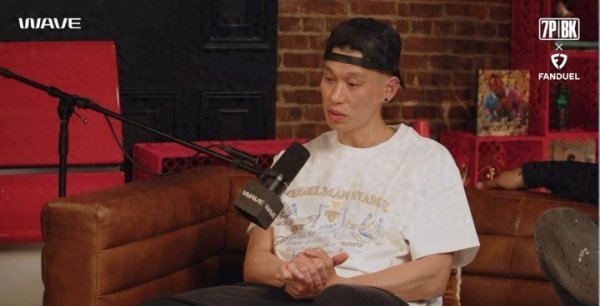 挣1亿只分40万？定居美国的林书豪，娶菲律宾人为妻，现已当爸爸