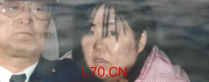 长相奇丑无比，却用秘术把男人迷得神魂颠倒，甚至让对方面带微笑地死去